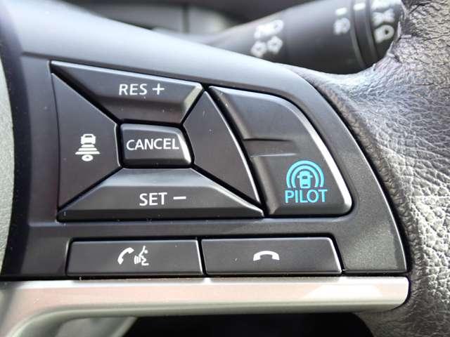 セレナ 1.2 e-POWER ハイウェイスター V 両側オートスライドドア 後席モニター 360°カメラ エマジェンシーブレーキ 1オナ スマキー バックカメラ 禁煙 LED レーンアシスト 点検記録簿付 ETC ドラレコ イモビ サイドカーテンエアバック フルオートエアコン エアバック(12枚目)