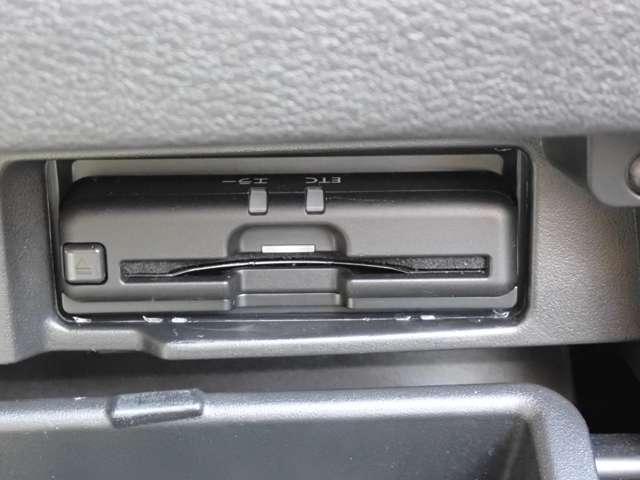 セレナ 1.2 e-POWER ハイウェイスター V 両側オートスライドドア 純正メモリーナビ 360°カメラ エマジェンシーブレーキ 1オナ スマキー バックカメラ 禁煙 LED レーンアシスト 点検記録簿付 ETC ドラレコ イモビ サイドカーテンエアバック フルオートエアコン エアバック(13枚目)