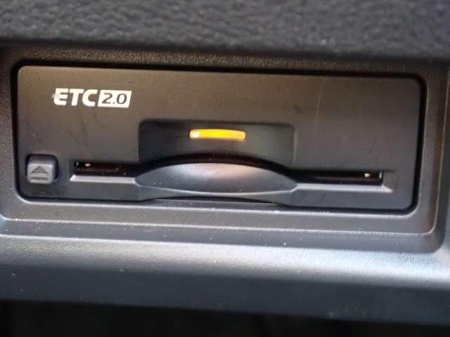 セレナ 1.4 e-POWER ハイウェイスターV 90周年記念車 両側オートスライド NISSANコネクトナビ LEDヘッドランプ アラウンドビューモニター 踏み間違い防止アシスト 両側電動スライドドア ドラレコ アルミホイール セキュリティ エアバック オートエアコン スマートキー 助手席エアバック 禁煙車(13枚目)