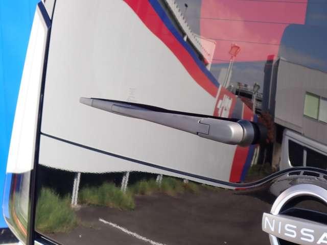 セレナ 1.4 e-POWER ハイウェイスターV 90周年記念車 両側オートスライド NISSANコネクトナビ LEDヘッドランプ アラウンドビューモニター 踏み間違い防止アシスト 両側電動スライドドア ドラレコ アルミホイール セキュリティ エアバック オートエアコン スマートキー 助手席エアバック 禁煙車(20枚目)