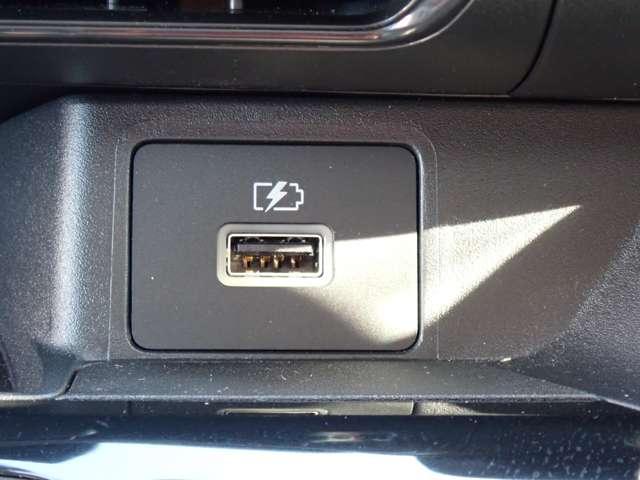 デイズ 660 X 社外メモリーナビ インテリジェントキー 踏み間違え防止 禁煙 スマートキー イモビライザー バックカメラ 1オーナー ETC レーンキープ ドライブレコーダー キーレス フルオートエアコン ナビTV WAB 記録簿 運転席エアバック PS(10枚目)