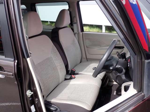 ルークス ６６０　Ｘ　左側オートスライドドア　純正メモリーナビ　アラモニ　前後衝突軽減ブレーキ　禁煙　車線逸脱防止　ＥＴＣ　スマートキー　定期点検記録簿　キーフリー　ドライブレコーダー　フルオートエアコン　パワーウインドウ　バックカメラ　盗難防止　Ｗエアバック（8枚目）