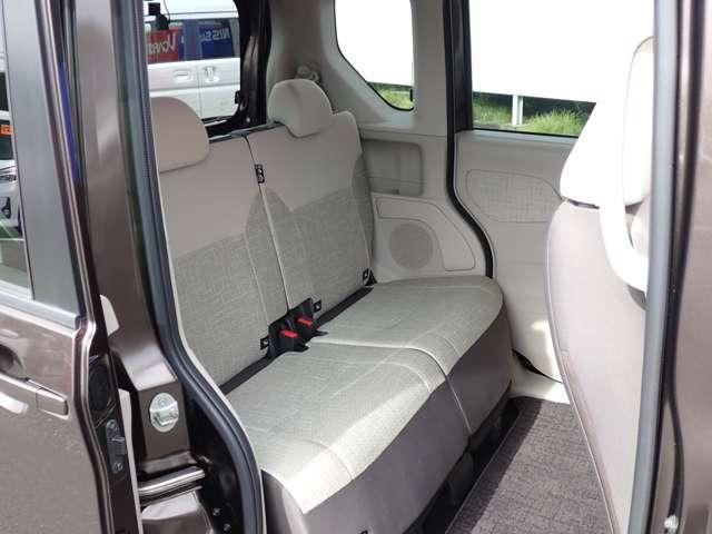 ルークス ６６０　Ｘ　左側オートスライドドア　純正メモリーナビ　アラモニ　前後衝突軽減ブレーキ　禁煙　車線逸脱防止　ＥＴＣ　スマートキー　定期点検記録簿　キーフリー　ドライブレコーダー　フルオートエアコン　パワーウインドウ　バックカメラ　盗難防止　Ｗエアバック（9枚目）