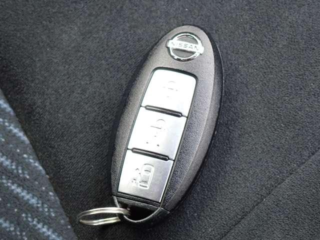 セレナ 2.0 20S 左側オートスライドドア イモビライザー 禁煙 ワンオーナー車 パワーステアリング PW エアB スマキー 両側スライド片側電動ドア エアコン キーレスエントリー ABS ドラレコ 記録簿 Wエアバック(16枚目)