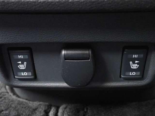 セレナ １．２　ｅ－ＰＯＷＥＲ　ハイウェイスター　Ｖ　両側オートスライドドア　後席モニター　３６０°カメラ　エマジェンシーブレーキ　１オナ　スマキー　バックカメラ　ＬＥＤ　レーンアシスト　点検記録簿付　ＥＴＣ　ドラレコ　イモビ　サイドカーテンエアバック　フルオートエアコン　アルミホイール（16枚目）