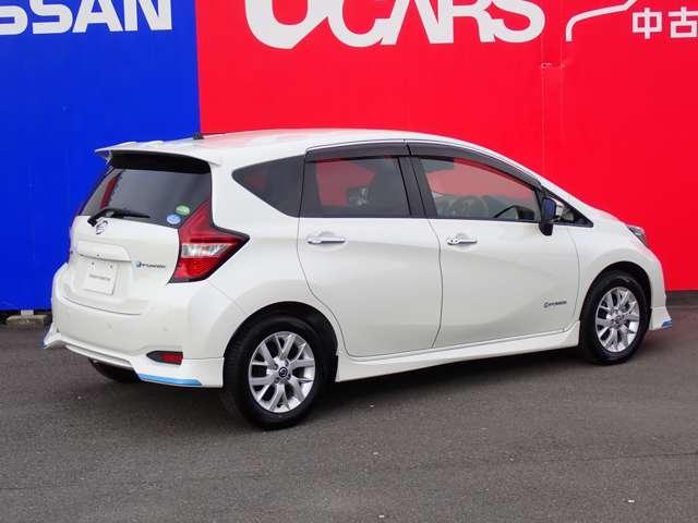 ノート 1.2 e-POWER X 純正メモリーナビ インテリジェントキー 禁煙 360°カメラ 記録簿付 Rカメラ 運転席助手席エアバック レーンキープ AUTOエアコン 1オーナー 盗難防止システム ナビTV AW サイドカメラ 運転席エアバッグ キーレスエントリー(2枚目)