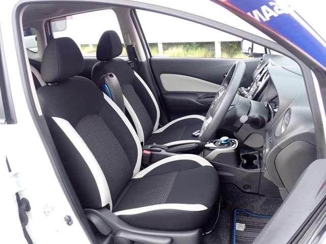 ノート 1.2 e-POWER X 純正メモリーナビ インテリジェントキー 禁煙 360°カメラ 記録簿付 Rカメラ 運転席助手席エアバック レーンキープ AUTOエアコン 1オーナー 盗難防止システム ナビTV AW サイドカメラ 運転席エアバッグ キーレスエントリー(7枚目)