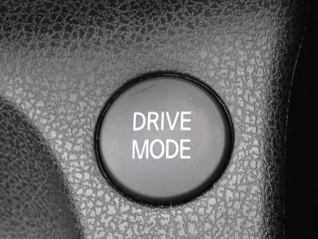 ノート 1.2 e-POWER X 純正メモリーナビ インテリジェントキー 禁煙 360°カメラ 記録簿付 Rカメラ 運転席助手席エアバック レーンキープ AUTOエアコン 1オーナー 盗難防止システム ナビTV AW サイドカメラ 運転席エアバッグ キーレスエントリー(15枚目)