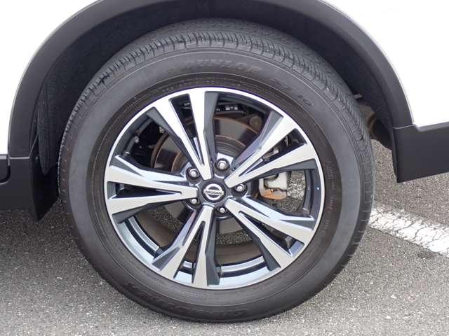 エクストレイル 2.0 20Xi 2列車 4WD 純正メモリーナビ インテリジェントキー セキュリティ リアカメラ ワンオナ 追従クルーズ LED ドライブレコーダ 禁煙車 インテリジェントキー LDW サイドカメラ ETC AAC ナビ&TV メモリーナビ キーフリー アルミホイール(32枚目)