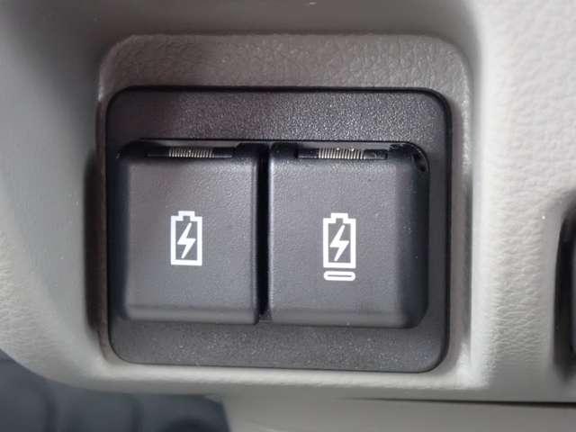 クリッパーバン 660 DX GLパッケージ ハイルーフ 試乗車 純正メモリーナビ インテリジェントエマージェンシーブレーキ LEDヘッドランプ キーレス パワーウィンドウ レーンアシスト パワステ 禁煙車 運転席エアバック 助手席エアバック エアコン メモリーナビ(17枚目)