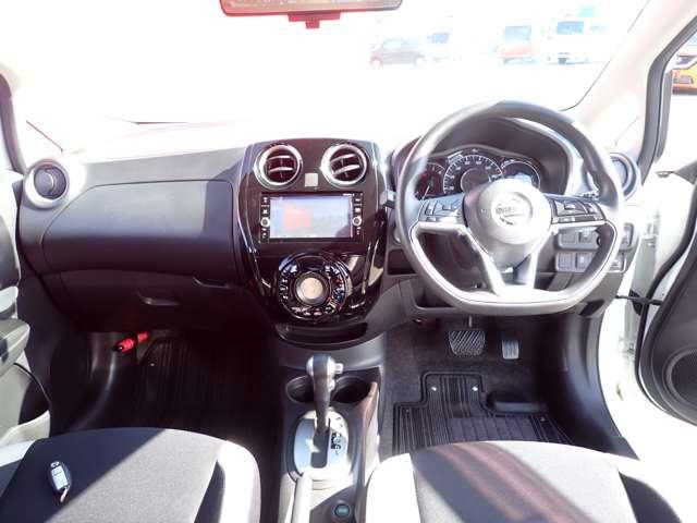 ノート 1.2 X DIG-S 純正メモリーナビ インテリジェントキー エマージェンシブレーキ アイドリングストップ機能 左右エアバック 禁煙 イモビ AAC スマキー バックカメラ付き アルミホイール LEDライト サイドカメラ レーンアシスト ETC 整備記録簿(4枚目)