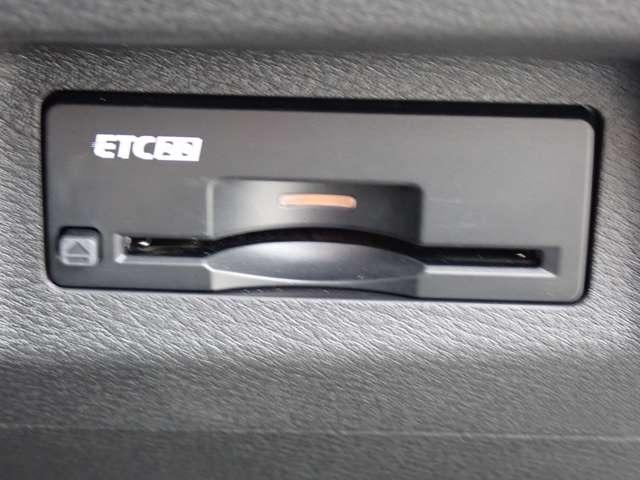 エクストレイル 1.5 G e-4ORCE 4WD SOTOASOBIパッケージ装着車 1オーナー パークアシスト 禁煙 LEDヘッドランプ ナビTV スマートキー レーダークルーズ LKA キーフリー ETC 4WD アルミホイール メモリーナビ 記録簿 バックカメラ サイドカメラ(11枚目)