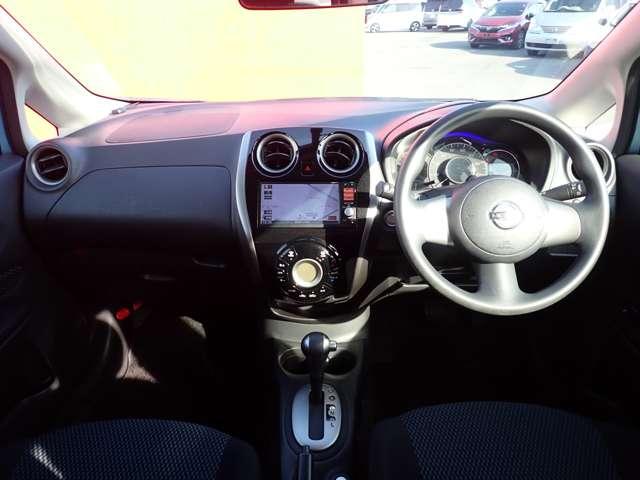 ノート 1.2 X DIG-S 純正メモリーナビ インテリジェントキー アイドリングストップ機能 左右エアバック 禁煙 イモビ AAC スマキー バックカメラ付き ETC 整備記録簿 パワーウィンドウ ABS キーフリー 1オーナー ナビTV パワーステアリング ワンセグ(4枚目)