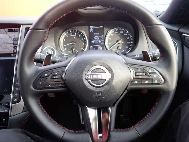 スカイライン 3.0 400R 試乗車 NISSANコネクトナビ ツインターボ 本革シ-ト LEDヘッド キーレスエントリー ワンオーナ 車線逸脱警報 スマ-トキ- バックモニター クルコン メモリーナビ ナビTV サイドカメラ AAC アルミ 盗難防止装置 ETC エアバッグ(13枚目)