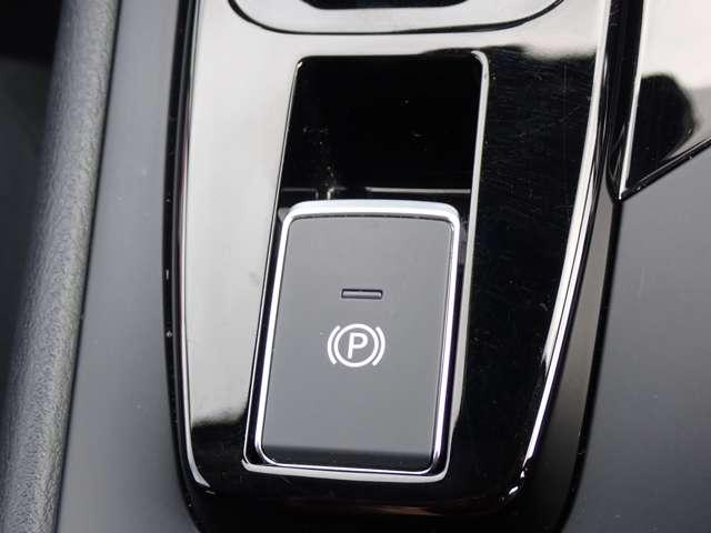 ノート １．２　Ｘ　ＮＩＳＳＡＮコネクトナビ　ＳＯＳコール　リアカメラ　衝突被害軽減ブレ－キ　全方位カメラ　ＥＴＣ付　アルミ　禁煙車　ＬＥＤヘッドライト　レーダークルーズ　レーンアシスト　インテリジェントキー　ワンオーナー　整備記録簿　盗難防止システム　ＡＢＳ（14枚目）