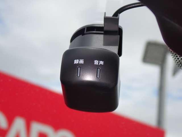 キックス 1.2 X ツートーン インテリアエディション (e-POWER) 純正メモリーナビ SOSコール エマージェンシーB セキュリティ アラウンドモニター Rカメラ LED ワンオーナ 禁煙 エアコン ドラレコ スマートキー 記録簿 ETC メモリーナビ サイドエアバック AW キーレス ワンセグTV(12枚目)