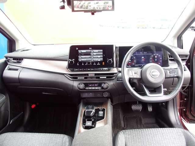 オーラ 1.2 G NISSANコネクトナビ SOSコール 自動(被害軽減)ブレーキ LED LKA サイドカメラ ETC ドライブレコーダー カーテンエアバッグ イモビライザー アルミホイール 禁煙 インテリジェントキー パワーウィンドウ ワンオーナー(4枚目)