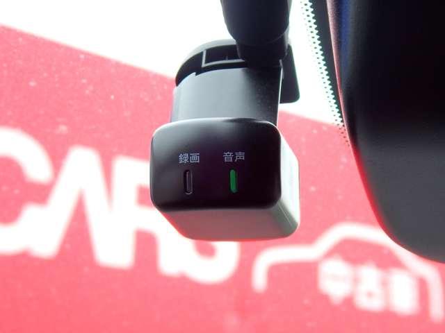 オーラ 1.2 G NISSANコネクトナビ SOSコール 自動(被害軽減)ブレーキ LED LKA サイドカメラ ETC ドライブレコーダー カーテンエアバッグ イモビライザー アルミホイール 禁煙 インテリジェントキー パワーウィンドウ ワンオーナー(14枚目)