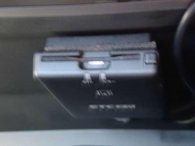 デイズ 660 ハイウェイスターGターボ 純正メモリーナビ SOSコール 車線逸脱 インテリジェントアラウンドビューモニター LED ナビTV 記録簿 ドライブレコーダー ETC スマートキー エアバック キーフリー サイドカメラ バックカメラ パワーステアリング ワンセグ(9枚目)