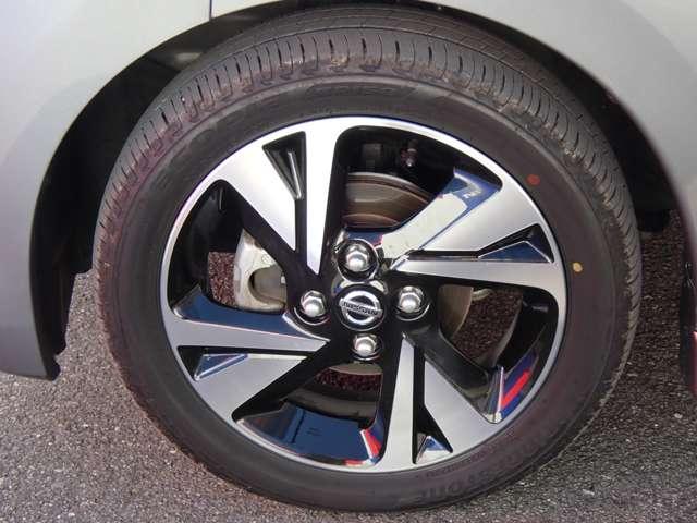 デイズ 660 ハイウェイスターGターボ 純正メモリーナビ SOSコール 車線逸脱 インテリジェントアラウンドビューモニター LED ナビTV 記録簿 ドライブレコーダー ETC スマートキー エアバック キーフリー サイドカメラ バックカメラ パワーステアリング ワンセグ(34枚目)