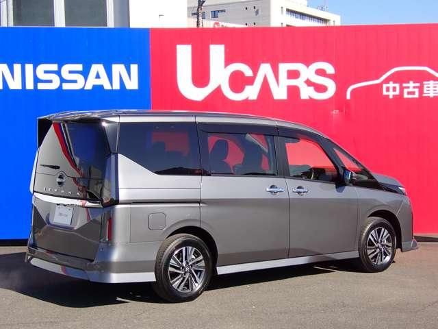 セレナ ２．０　ハイウェイスターＶ　４ＷＤ　両側オートスライドドア　後席モニター　３６０°カメラ　Ｂカメラ　追従クルコン　両側パワースライドドア　１オーナー　ＬＥＤ　メモリナビ　インテリキー　４ＷＤ　ＥＴＣ　アルミ　ドラレコ　禁煙車　衝突回避支援　車線逸脱（2枚目）