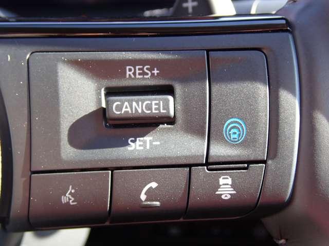 セレナ ２．０　ハイウェイスターＶ　４ＷＤ　両側オートスライドドア　後席モニター　３６０°カメラ　Ｂカメラ　追従クルコン　両側パワースライドドア　１オーナー　ＬＥＤ　メモリナビ　インテリキー　４ＷＤ　ＥＴＣ　アルミ　ドラレコ　禁煙車　衝突回避支援　車線逸脱（12枚目）