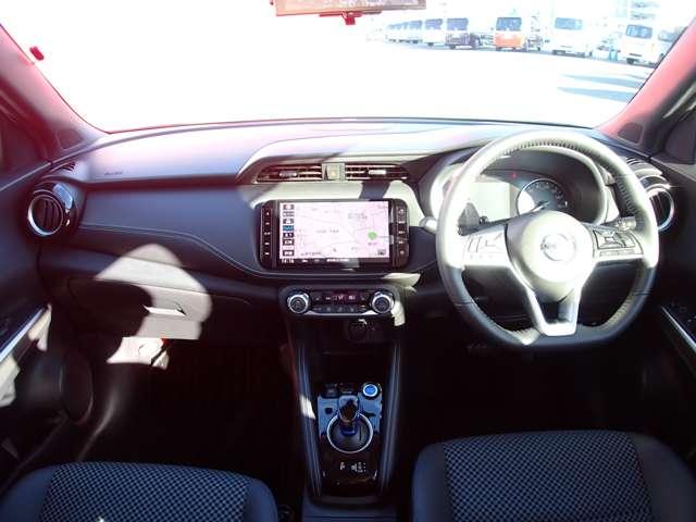 キックス １．２　Ｘ　（ｅ－ＰＯＷＥＲ）　純正メモリーナビ　ＳＯＳコール　ナビ＆ＴＶ　ワンオ－ナ－車　追従クルコン　スマートキー　ＬＥＤヘッド　レーンアシスト　パワーステアリング　盗難防止システム　ドライブレコーダー　ＥＴＣ　整備記録簿有　メモリーナビ　サイドエアバッグ（4枚目）