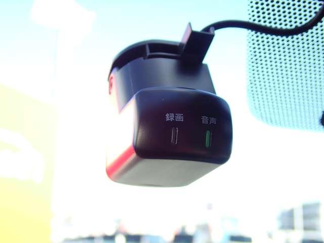 キックス １．２　Ｘ　（ｅ－ＰＯＷＥＲ）　純正メモリーナビ　ＳＯＳコール　ナビ＆ＴＶ　ワンオ－ナ－車　追従クルコン　スマートキー　ＬＥＤヘッド　レーンアシスト　パワーステアリング　盗難防止システム　ドライブレコーダー　ＥＴＣ　整備記録簿有　メモリーナビ　サイドエアバッグ（10枚目）