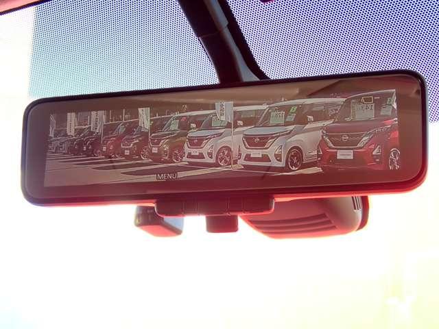 セレナ １．２　ｅ－ＰＯＷＥＲ　ハイウェイスター　Ｖ　両側オートスライドドア　後席モニター　３６０°カメラ　エマジェンシーブレーキ　１オナ　スマキー　バックカメラ　ＬＥＤ　レーンアシスト　点検記録簿付　ＥＴＣ　ドラレコ　イモビ　サイドカーテンエアバック　フルオートエアコン　アルミホイール（11枚目）