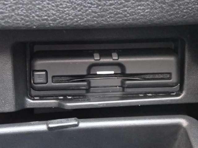 セレナ １．２　ｅ－ＰＯＷＥＲ　ハイウェイスター　Ｖ　両側オートスライドドア　後席モニター　３６０°カメラ　エマジェンシーブレーキ　１オナ　スマキー　バックカメラ　ＬＥＤ　レーンアシスト　点検記録簿付　ＥＴＣ　ドラレコ　イモビ　サイドカーテンエアバック　フルオートエアコン　アルミホイール（16枚目）