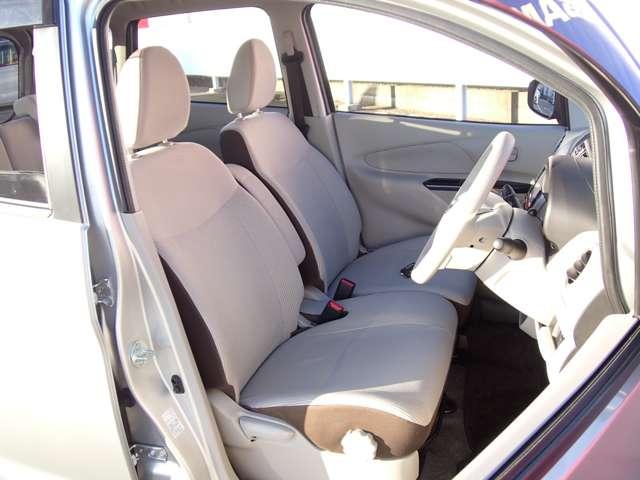 デイズ ６６０　Ｘ　純正メモリーナビ　インテリジェントキー　エマジェンシーブレーキ　禁煙　イモビライザー　Ｗエアバック　１オーナー　ＥＴＣ　ＴＶナビ　オ－トエアコン　バックカメラ　メモリーナビ　ドライブレコーダー　ＡＢＳ　記録簿有　運転席エアバッグ　キーレス（8枚目）