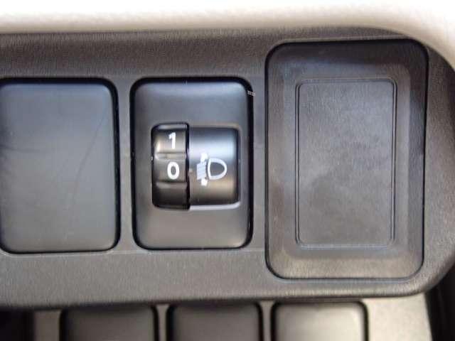 デイズ ６６０　Ｘ　純正メモリーナビ　インテリジェントキー　エマジェンシーブレーキ　禁煙　イモビライザー　Ｗエアバック　１オーナー　ＥＴＣ　ＴＶナビ　オ－トエアコン　バックカメラ　メモリーナビ　ドライブレコーダー　ＡＢＳ　記録簿有　運転席エアバッグ　キーレス（17枚目）