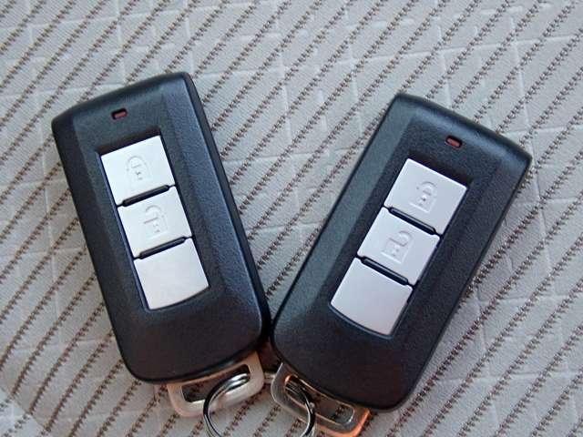 デイズ ６６０　Ｘ　純正メモリーナビ　インテリジェントキー　エマジェンシーブレーキ　禁煙　イモビライザー　Ｗエアバック　１オーナー　ＥＴＣ　ＴＶナビ　オ－トエアコン　バックカメラ　メモリーナビ　ドライブレコーダー　ＡＢＳ　記録簿有　運転席エアバッグ　キーレス（18枚目）