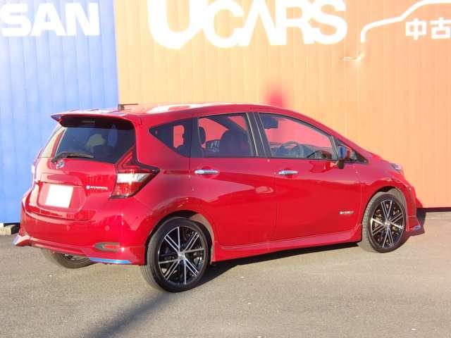 ノート １．２　ｅ－ＰＯＷＥＲ　メダリスト　純正メモリーナビ　インテリジェントキー　被害軽減ブレーキ　ＴＶナビ　禁煙　ドライブレコーダ　バックモニター　インテリキー　盗難防止装置　ＬＥＤランプ　車線逸脱警報システム　ワンオーナー　キーフリー　アルミホイール　ＥＴＣ　オートエアコン（2枚目）