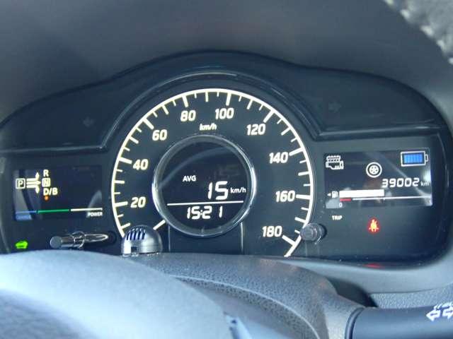 ノート １．２　ｅ－ＰＯＷＥＲ　メダリスト　純正メモリーナビ　インテリジェントキー　被害軽減ブレーキ　ＴＶナビ　禁煙　ドライブレコーダ　バックモニター　インテリキー　盗難防止装置　ＬＥＤランプ　車線逸脱警報システム　ワンオーナー　キーフリー　アルミホイール　ＥＴＣ　オートエアコン（19枚目）