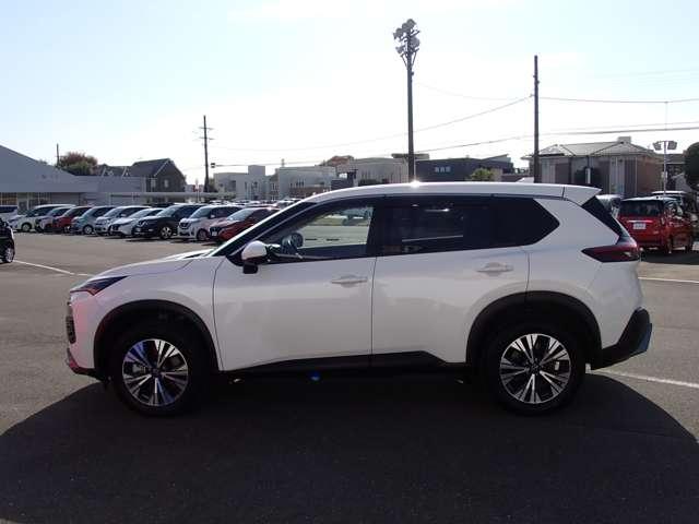 エクストレイル １．５　Ｘ　ｅ－４ＯＲＣＥ　４ＷＤ　ＮＩＳＳＡＮコネクトナビ　ＳＯＳコール　エマブレ　１オーナー　レーンキープアシスト　アダプティブクルーズコントロール　禁煙　バックモニター　ＬＥＤヘッドライト　ドラレコ　インテリジェントキー　ＥＴＣ　４ＷＤ　記録簿　キーレスエントリー（45枚目）