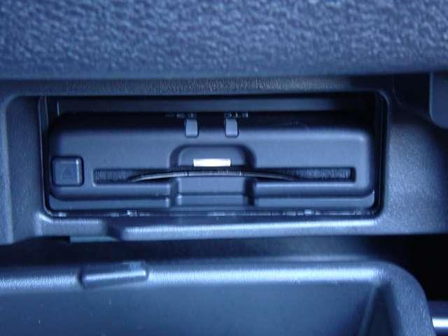 セレナ 1.2 e-POWER ハイウェイスター V 両側オートスライドドア 後席モニター 360°カメラ エマジェンシーブレーキ 1オナ スマキー バックカメラ 禁煙 LED レーンアシスト 点検記録簿付 ETC ドラレコ イモビ サイドカーテンエアバック フルオートエアコン エアバック(11枚目)