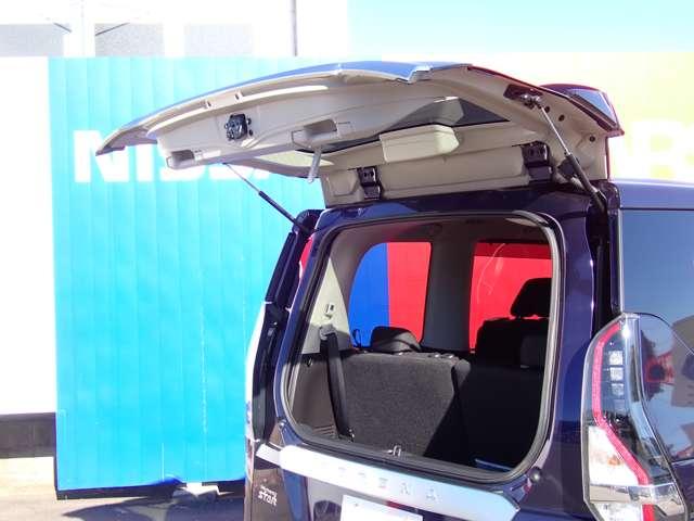 セレナ １．２　ｅ－ＰＯＷＥＲ　ハイウェイスター　Ｖ　両側オートスライドドア　後席モニター　３６０°カメラ　エマジェンシーブレーキ　１オナ　スマキー　バックカメラ　禁煙　ＬＥＤ　レーンアシスト　点検記録簿付　ＥＴＣ　ドラレコ　イモビ　サイドカーテンエアバック　フルオートエアコン　エアバック（22枚目）