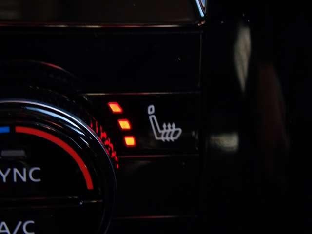 エクストレイル 1.5 G e-4ORCE 4WD NISSANコネクトナビ SOSコール ガラスルーフ 1オーナー パークアシスト 禁煙 オートクルーズコントロール LEDヘッドランプ ナビTV LKA キーフリー ETC 4WD アルミホイール メモリーナビ 記録簿 ドライブレコーダー(15枚目)