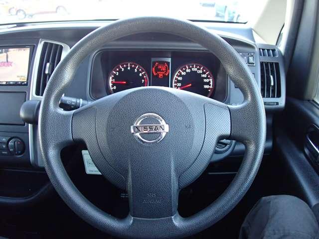 セレナ 2.0 20S Vセレクション 両側オートスライドドア 純正HDDナビ セキュリティ 両側電動スライドドア スマキー キーレスエントリー ダブルエアバッグ バックカメラ エアコン ナビTV PS HDDナビ ABS ETC ワンセグTV 運転席エアバッグ PW(16枚目)