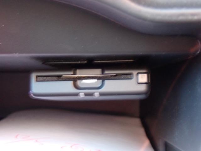 ノート 1.2 e-POWER X Vセレクション 純正メモリーナビ インテリジェントキー アラウンドカメラ ワンオ-ナ-車 運転席助手席エアバック エアバッグ 衝突被害軽減装置 イモビライザー 禁煙車 LEDヘッドライト パワーウインドウ レーンアシスト クルコン ETC アルミホイール(14枚目)