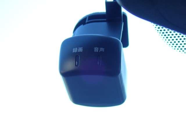 キックス 1.2 X ツートーン インテリアエディション (e-POWER) 純正メモリーナビ SOSコール エマージェンシーB セキュリティ アラウンドモニター Rカメラ LED 禁煙 エアコン ドラレコ スマートキー 記録簿 ETC メモリーナビ サイドエアバック AW キーレス ワンセグTV ナビTV(10枚目)