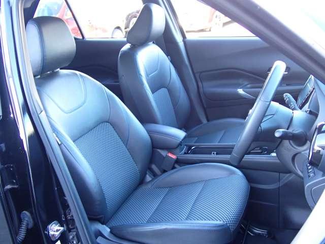 キックス １．２　Ｘ　ＦＯＵＲ　（ｅ－ＰＯＷＥＲ）　４ＷＤ　社用車　純正メモリーナビ　ＳＯＳコール　ナビＴＶ　ＬＥＤライト　踏み間違い防止　アラウンドビュ－　ＥＴＣ　禁煙車　盗難防止システム　車線逸脱警報　インテリキー　バックモニター　ワンオーナー　オートエアコン　４ＷＤ　アルミホイール　記録簿付き（8枚目）