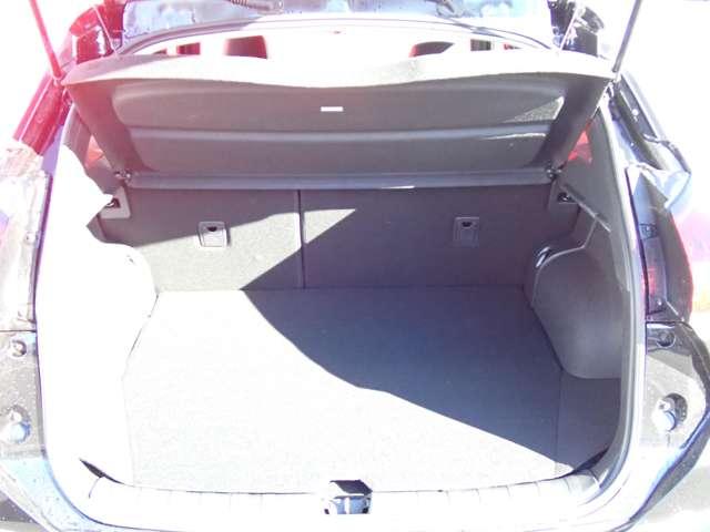 キックス １．２　Ｘ　ＦＯＵＲ　（ｅ－ＰＯＷＥＲ）　４ＷＤ　社用車　純正メモリーナビ　ＳＯＳコール　ナビＴＶ　ＬＥＤライト　踏み間違い防止　アラウンドビュ－　ＥＴＣ　禁煙車　盗難防止システム　車線逸脱警報　インテリキー　バックモニター　ワンオーナー　オートエアコン　４ＷＤ　アルミホイール　記録簿付き（20枚目）