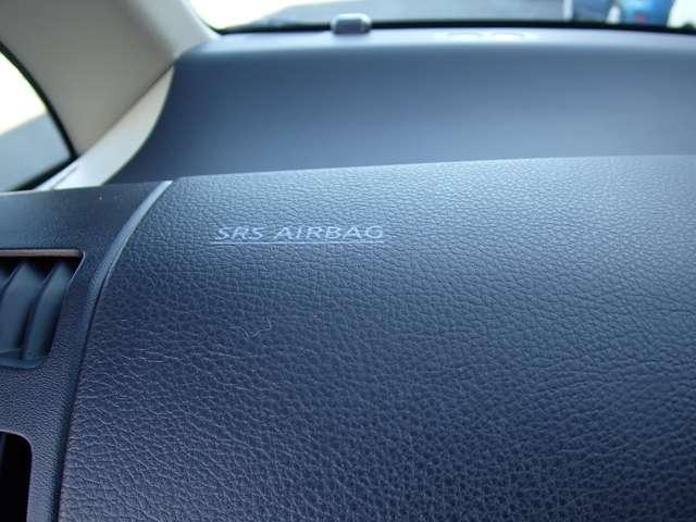 セレナ ２．０　２０Ｓ　Ｖセレクション　純正ＨＤＤナビ　左側オートスライドドア　セキュリティ　ドライブレコーダー　スマキー　キーレスエントリー　ダブルエアバッグ　バックカメラ　エアコン　ナビＴＶ　ＰＳ　ＨＤＤナビ　ＡＢＳ　ＥＴＣ　ワンセグＴＶ　運転席エアバッグ　ＰＷ（13枚目）