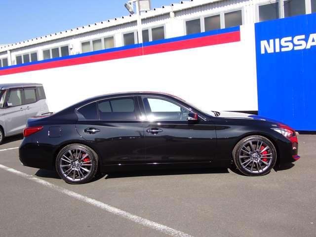 スカイライン ３．０　４００Ｒ　試乗車　ＮＩＳＳＡＮコネクトナビ　ツインターボ　本革シ－ト　ＬＥＤヘッド　キーレスエントリー　ワンオーナ　車線逸脱警報　スマ－トキ－　バックモニター　クルコン　メモリーナビ　ナビＴＶ　サイドカメラ　ＡＡＣ　アルミ　盗難防止装置　ＥＴＣ　エアバッグ（34枚目）