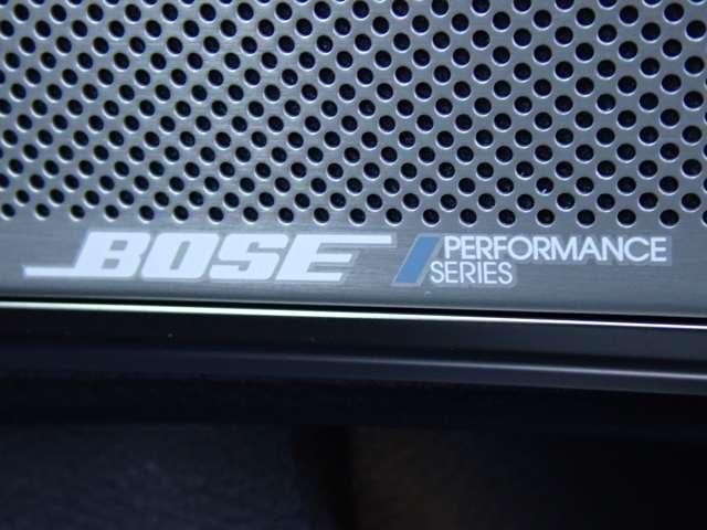 スカイライン 3.0 400R 試乗車 NISSANコネクトナビ ツインターボ 本革シ-ト LEDヘッド キーレスエントリー ワンオーナ 車線逸脱警報 スマ-トキ- バックモニター クルコン メモリーナビ ナビTV サイドカメラ AAC アルミ 盗難防止装置 ETC エアバッグ(12枚目)