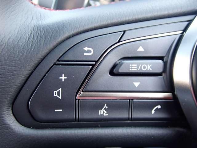 スカイライン 3.0 400R 試乗車 NISSANコネクトナビ ツインターボ 本革シ-ト LEDヘッド キーレスエントリー ワンオーナ 車線逸脱警報 スマ-トキ- バックモニター クルコン メモリーナビ ナビTV サイドカメラ AAC アルミ 盗難防止装置 ETC エアバッグ(13枚目)