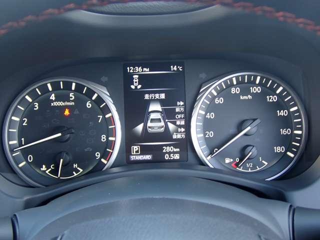 スカイライン 3.0 400R 試乗車 NISSANコネクトナビ ツインターボ 本革シ-ト LEDヘッド キーレスエントリー ワンオーナ 車線逸脱警報 スマ-トキ- バックモニター クルコン メモリーナビ ナビTV サイドカメラ AAC アルミ 盗難防止装置 ETC エアバッグ(17枚目)