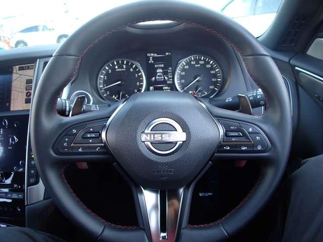 スカイライン ３．０　４００Ｒ　試乗車　ＮＩＳＳＡＮコネクトナビ　ツインターボ　本革シ－ト　ＬＥＤヘッド　キーレスエントリー　ワンオーナ　車線逸脱警報　スマ－トキ－　バックモニター　クルコン　メモリーナビ　ナビＴＶ　サイドカメラ　ＡＡＣ　アルミ　盗難防止装置　ＥＴＣ　エアバッグ（31枚目）